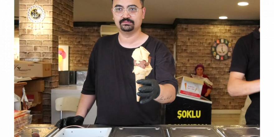 Bafra'nın en tatlı dondurması "Tatlıbaba DOndurma"