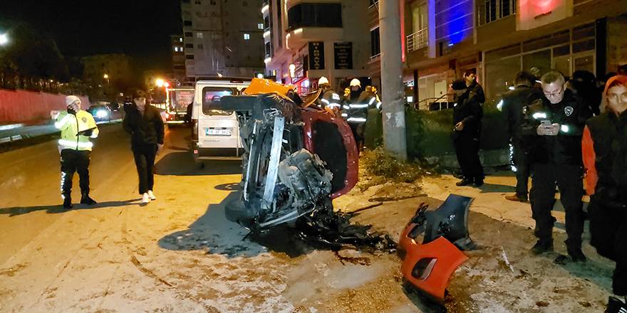 Samsun'da kaza anı güvenlik kamerasına yansıdı